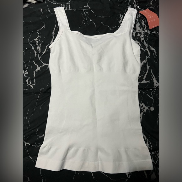 Euyzou shaper tank top - Picture 1 of 4